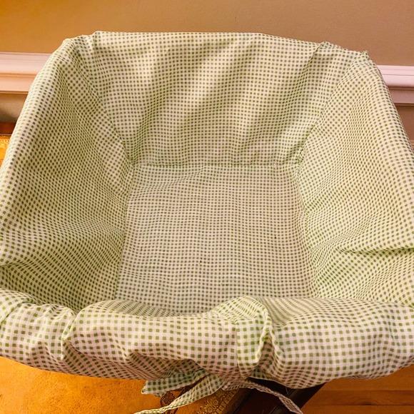 Large White Wicker Square Basket with Washable Removeable Green Checked Liner - Picture 2 of 7